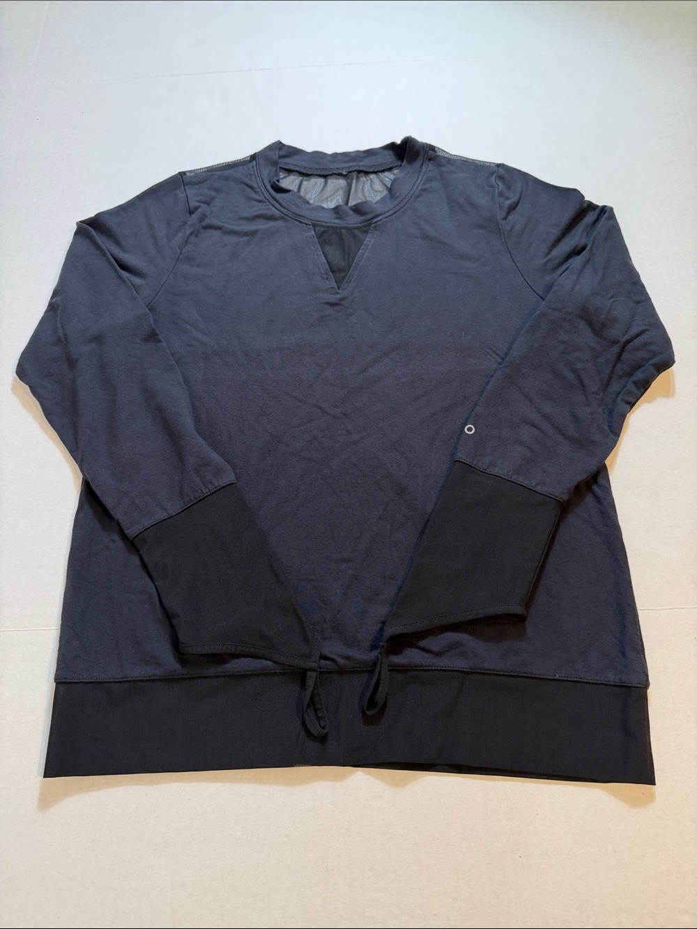 Alo Yoga Serene Long Sleeve Top Black Mesh Cuff Finger Loop